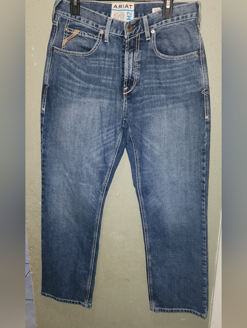 Ariat Relaxed Bootcut Jeans in Medium Blue Wash